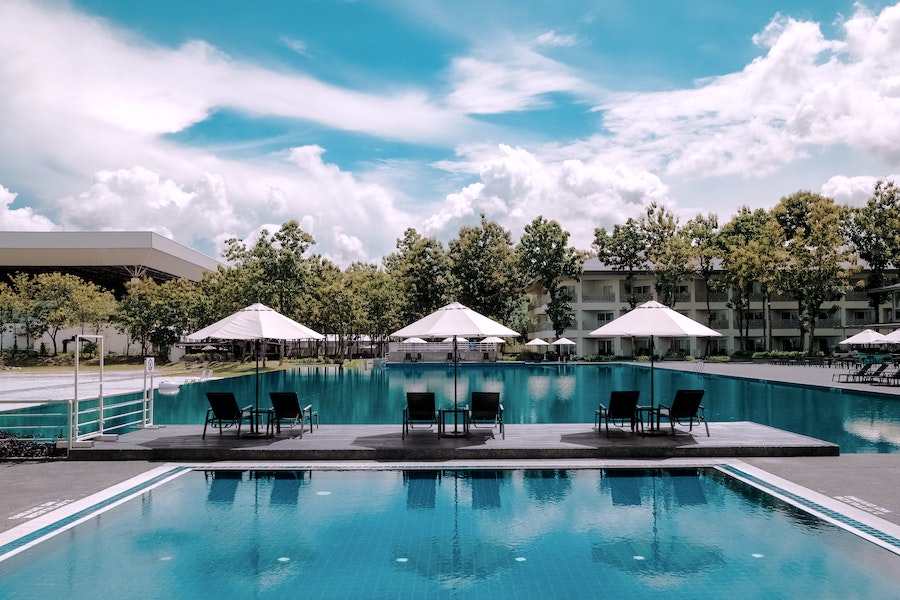 how to stay fit on vacation